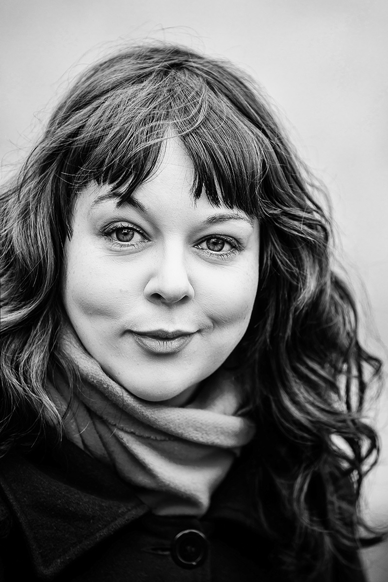 About Anett Alexandra Bulano portrait photography by Anna Försterling in black and white. Contact Anett Alexandra Bulano